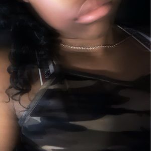 Meet your Posher, Brii